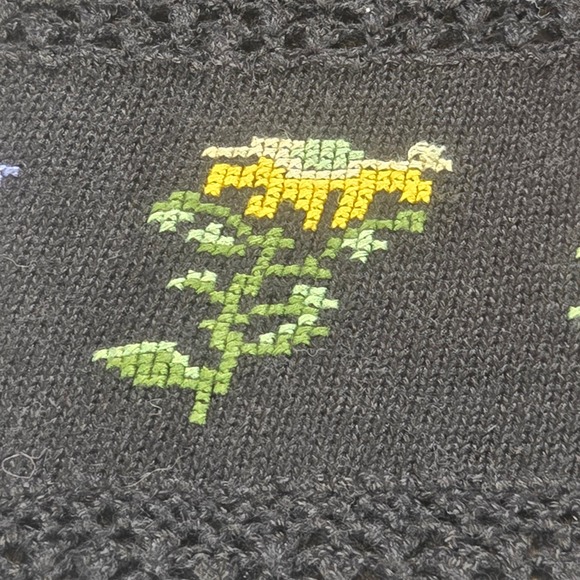 Teddi Vintage Black Crochet Knit Floral Cross Stitch Cardigan Sweater XL - Picture 3 of 5